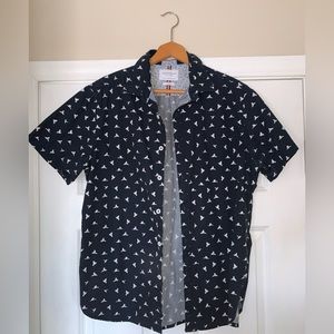 Denim & Flower Slim Fit Button Down Short Sleeve Shirt - Men’s Large